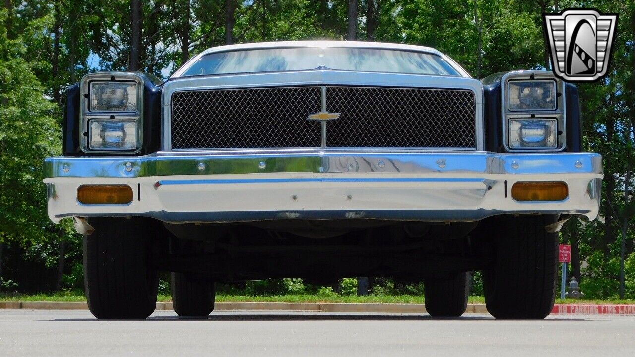 Chevrolet-El-Camino-1976-2