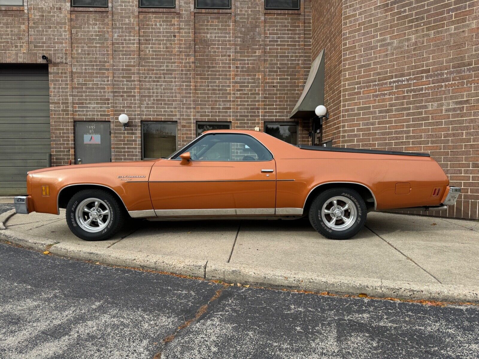 Chevrolet-El-Camino-1977-2