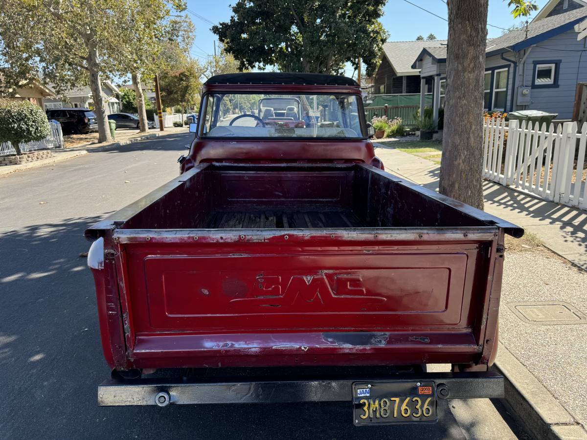 Chevrolet-Gmc-3200-pick-up-1956-6