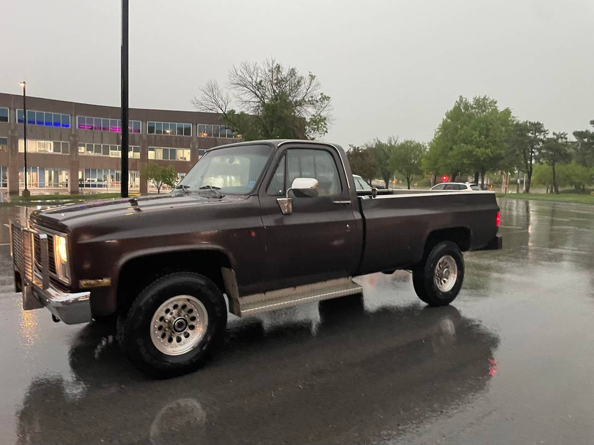 Chevrolet-Gmc-sierra-2500-4x4-1987-1