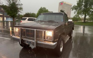 Chevrolet-Gmc-sierra-2500-4x4-1987-2