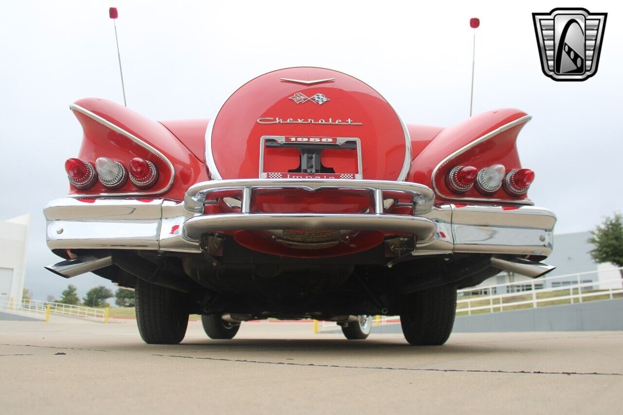 Chevrolet-Impala-1958-4