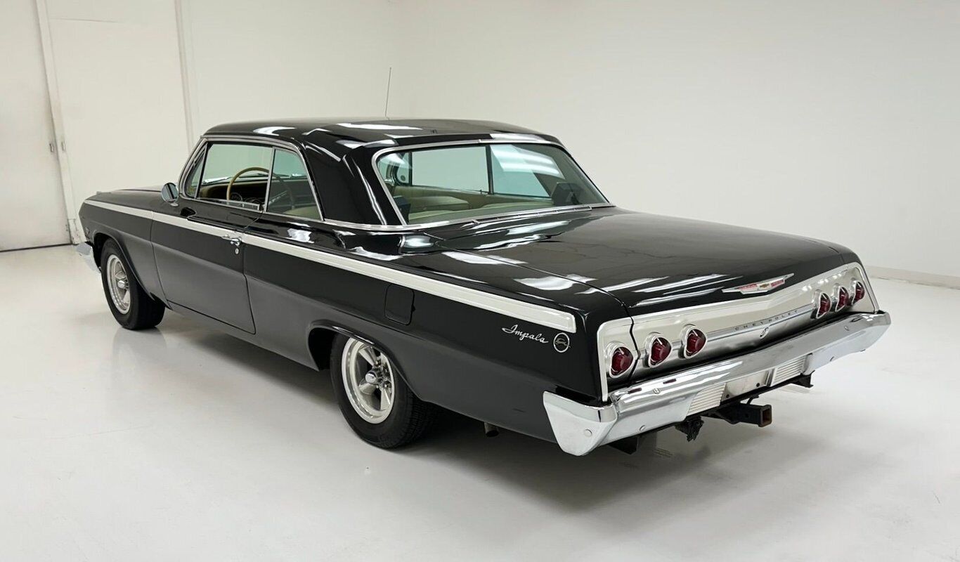 Chevrolet-Impala-1962-2