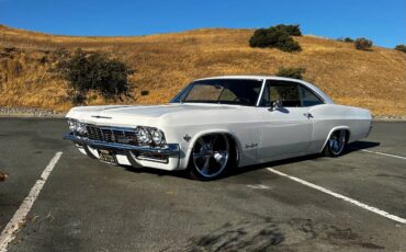 Chevrolet-Impala-1965-1