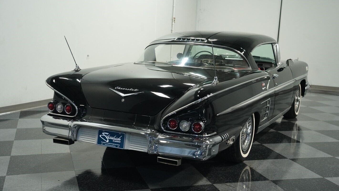 Chevrolet-Impala-Coupe-1958-10