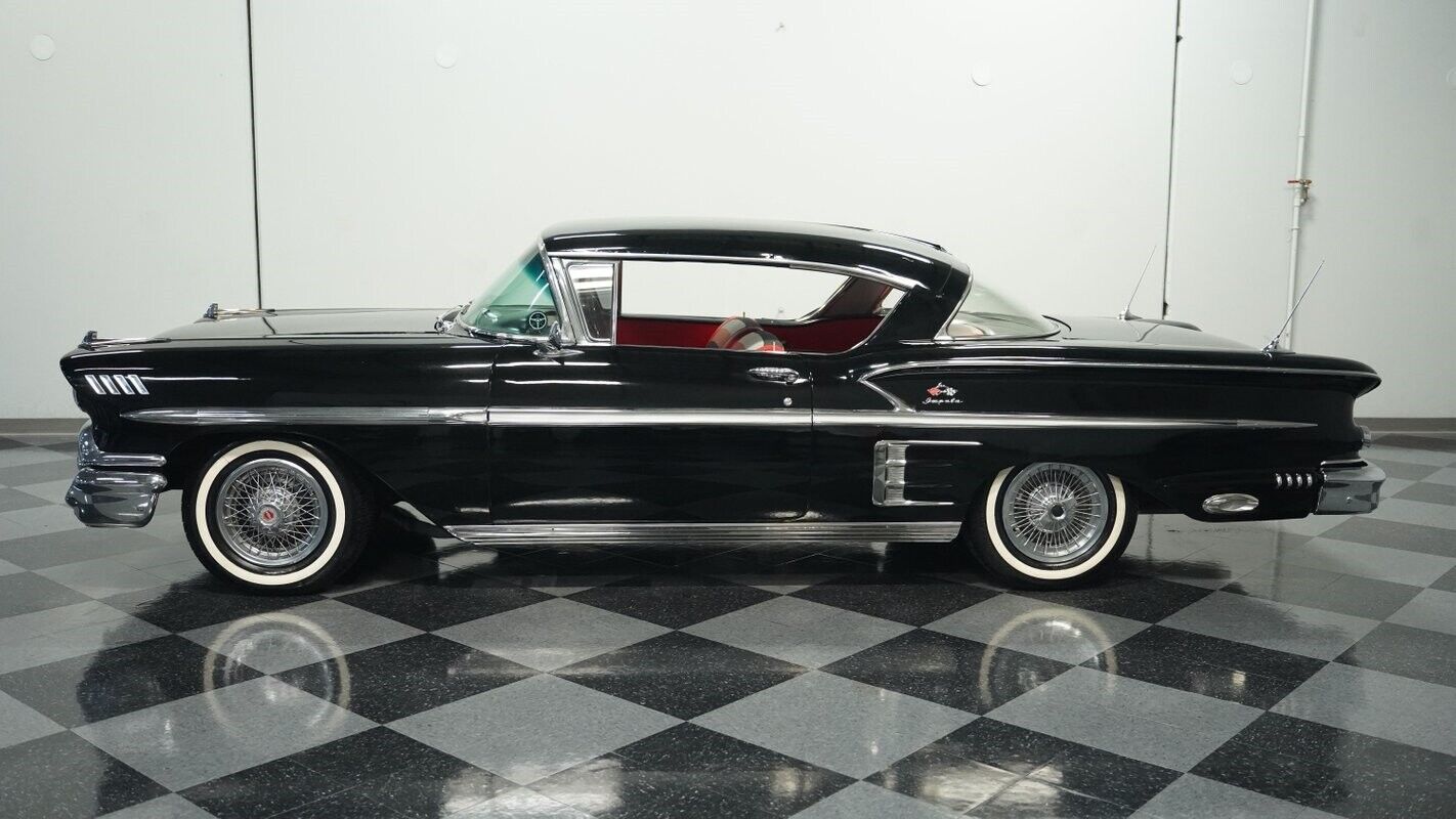 Chevrolet-Impala-Coupe-1958-2