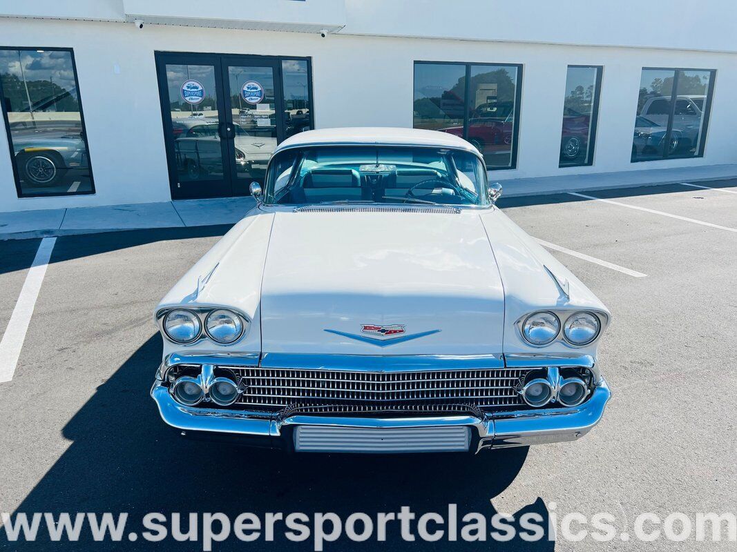 Chevrolet-Impala-Coupe-1958-9