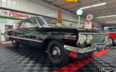 Chevrolet-Impala-Coupe-1963-2