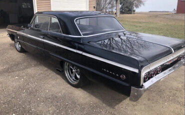 Chevrolet-Impala-Coupe-1964-2