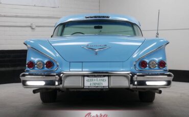 Chevrolet-Impala-sport-coupe-1958-10