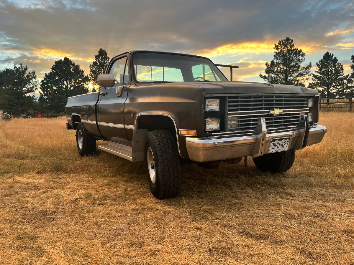 Chevrolet-K10-diesel-1984-1