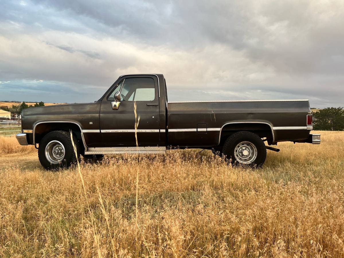 Chevrolet-K10-diesel-1984-4