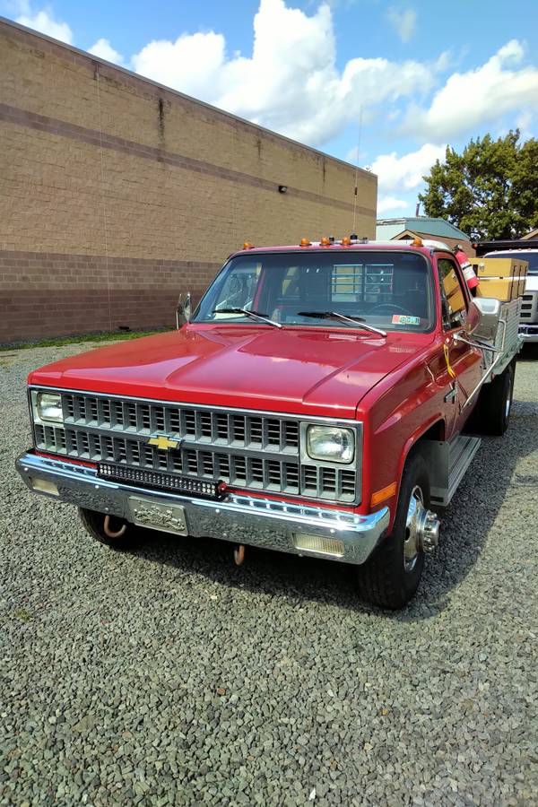 Chevrolet-K30-1982-17