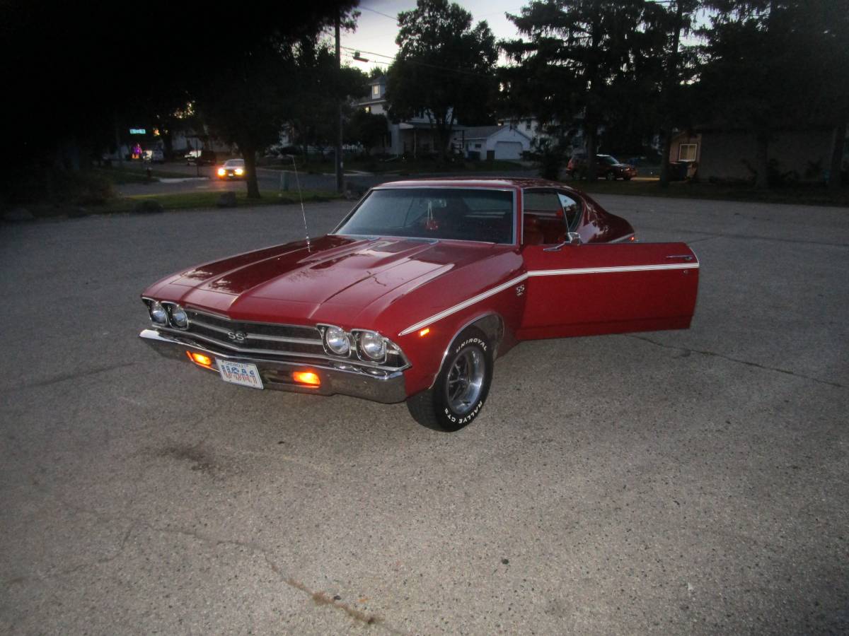 Chevrolet-Malibu-sport-coupe-ss-1969-5