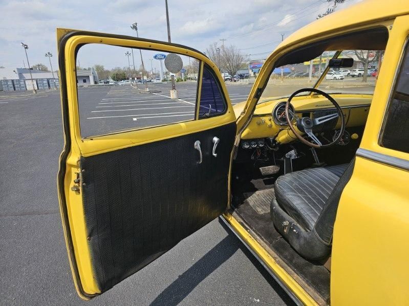 Chevrolet-Master-Deluxe-1949-8