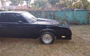 Chevrolet-Monte-carlo-ss-1985-1