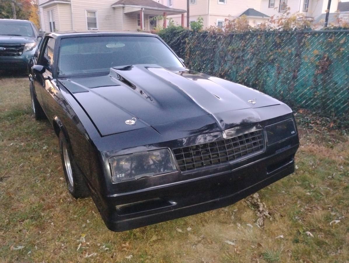 Chevrolet-Monte-carlo-ss-1985