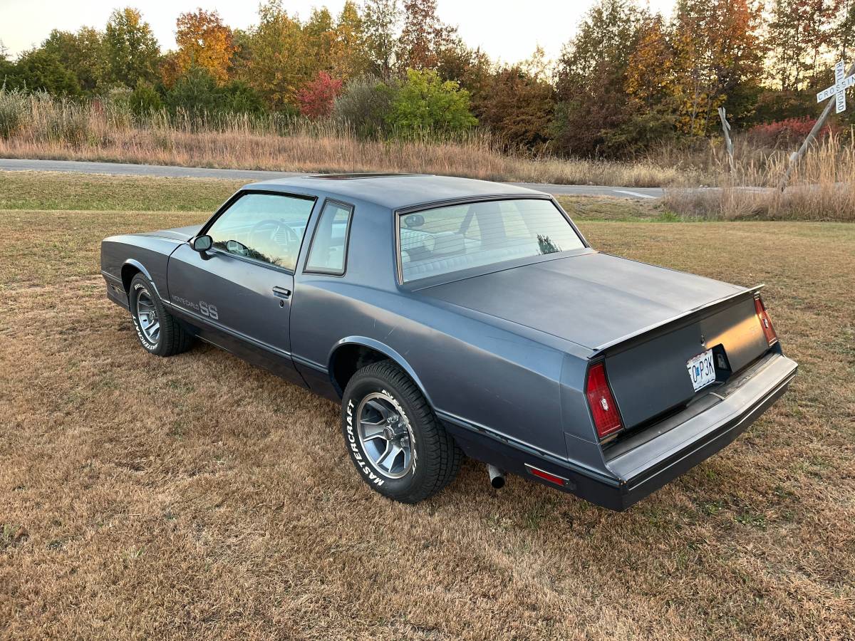 Chevrolet-Monte-carlo-ss-diesel-1984-3