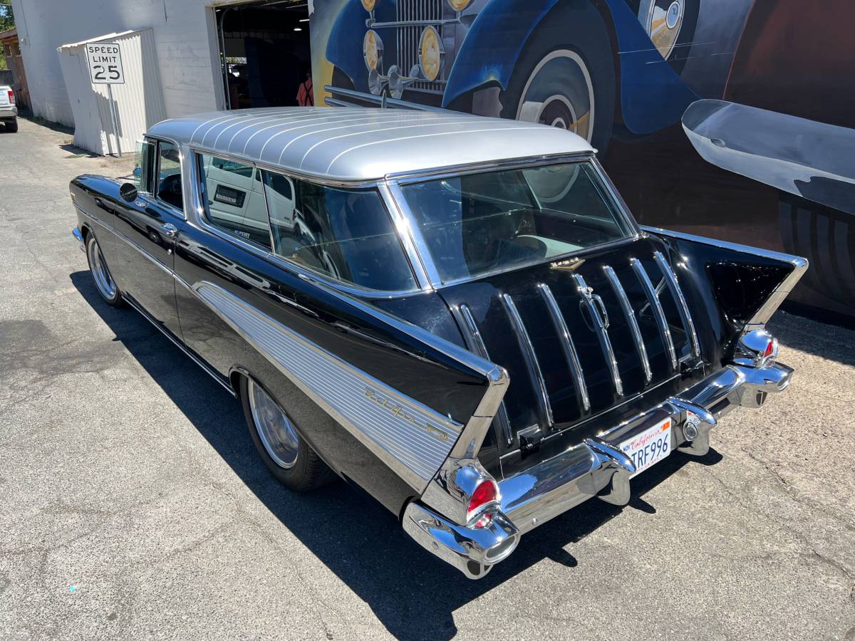 Chevrolet-Nomad-longroof-wagon-1957-1