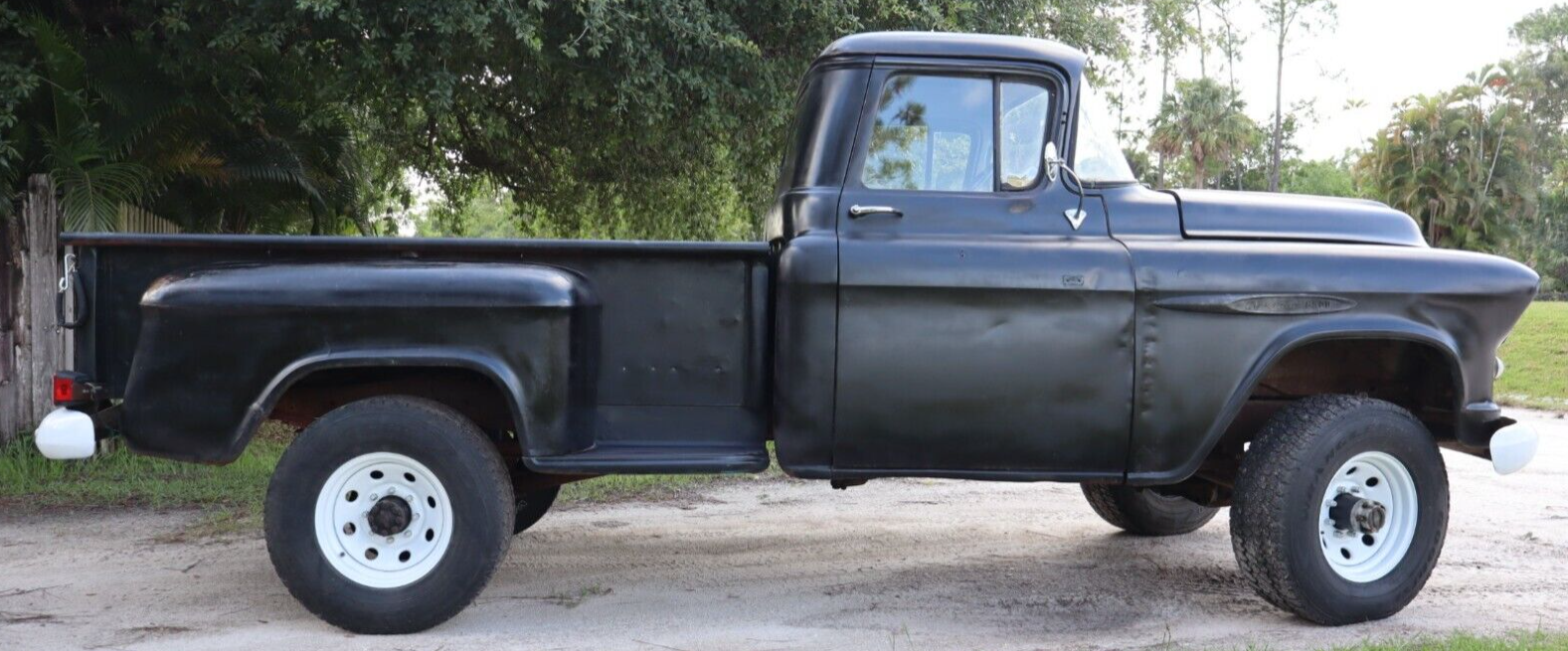 Chevrolet-Other-Pickups-1957-14