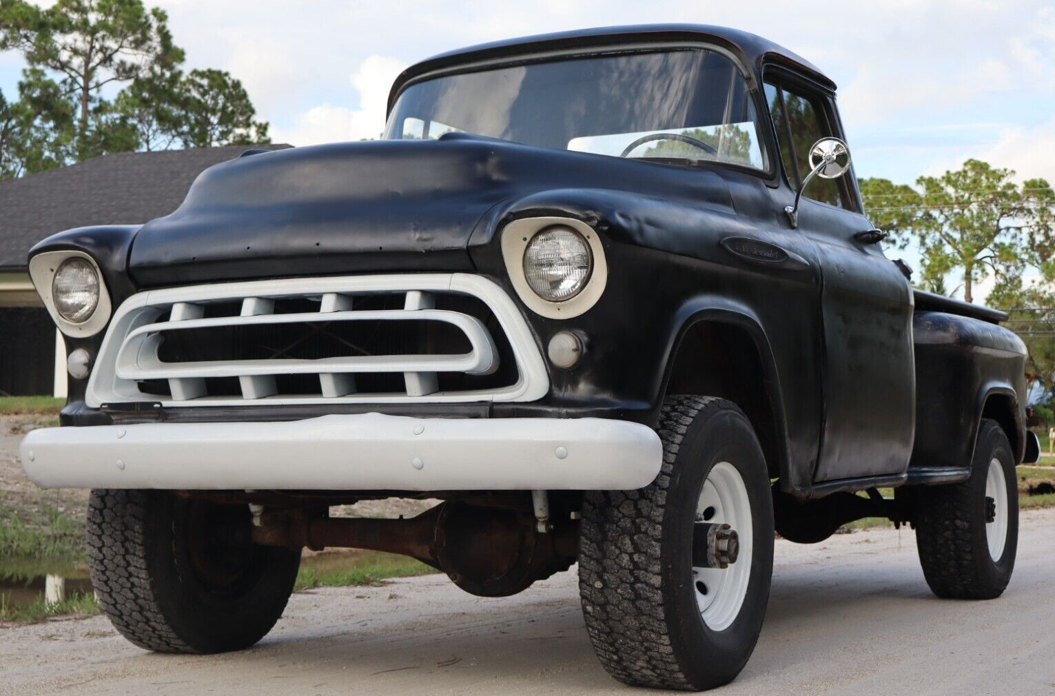 Chevrolet-Other-Pickups-1957-5