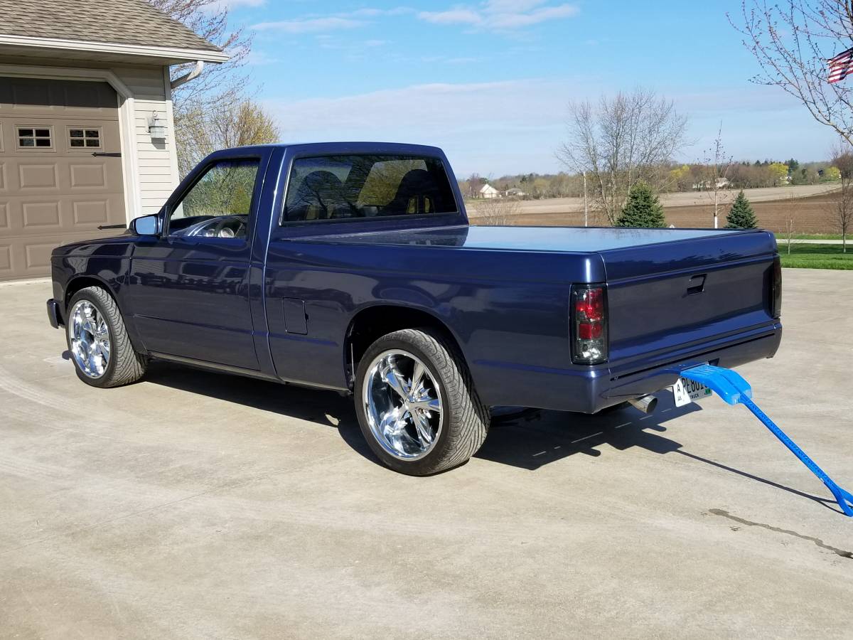 Chevrolet-S-10-1985-2