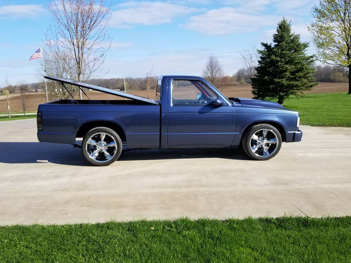 Chevrolet-S-10-1985