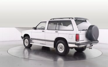 Chevrolet-S-10-SUV-1993-8