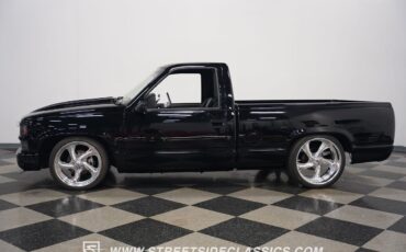 Chevrolet-Silverado-1500-Pickup-1988-2