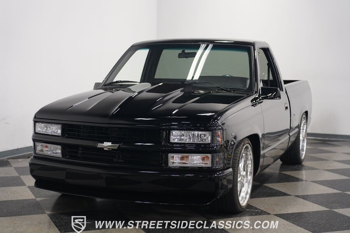 Chevrolet-Silverado-1500-Pickup-1988-5