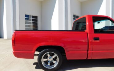 Chevrolet-Silverado-1500-Pickup-1993-11