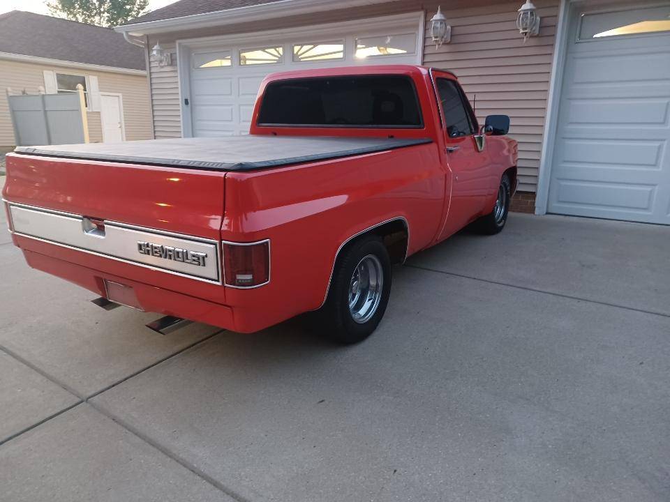 Chevrolet-Silverado-1981-2