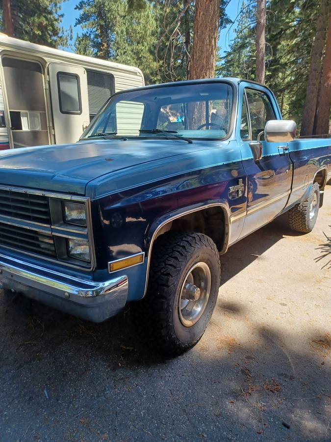 Chevrolet-Silverado-1984-1