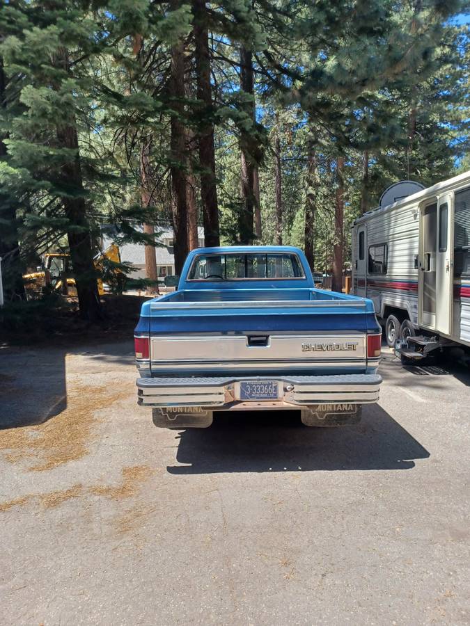 Chevrolet-Silverado-1984-2