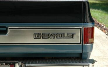 Chevrolet-Silverado-1985-4