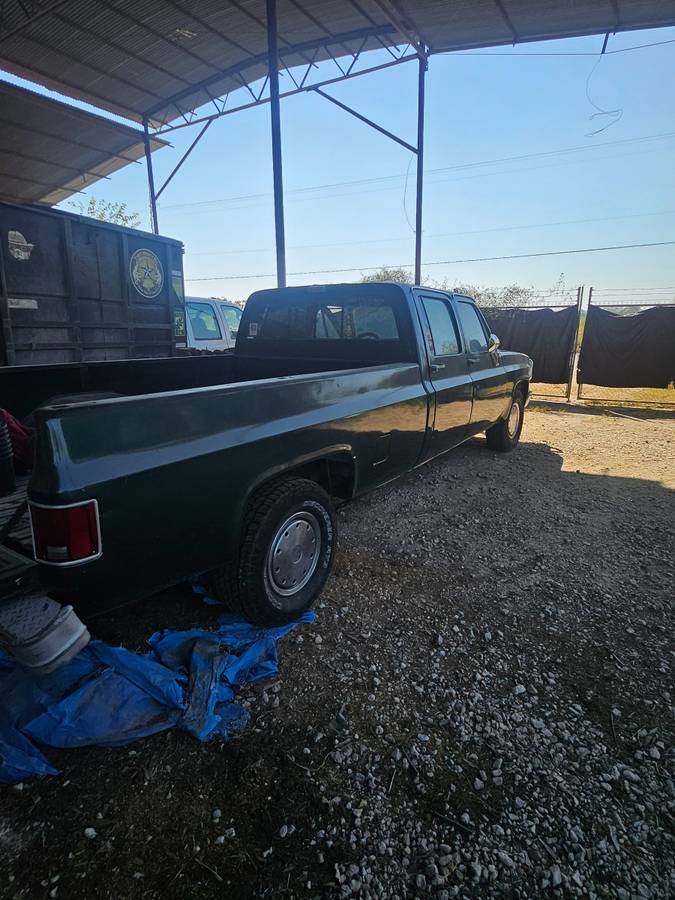 Chevrolet-Silverado-2500-1987