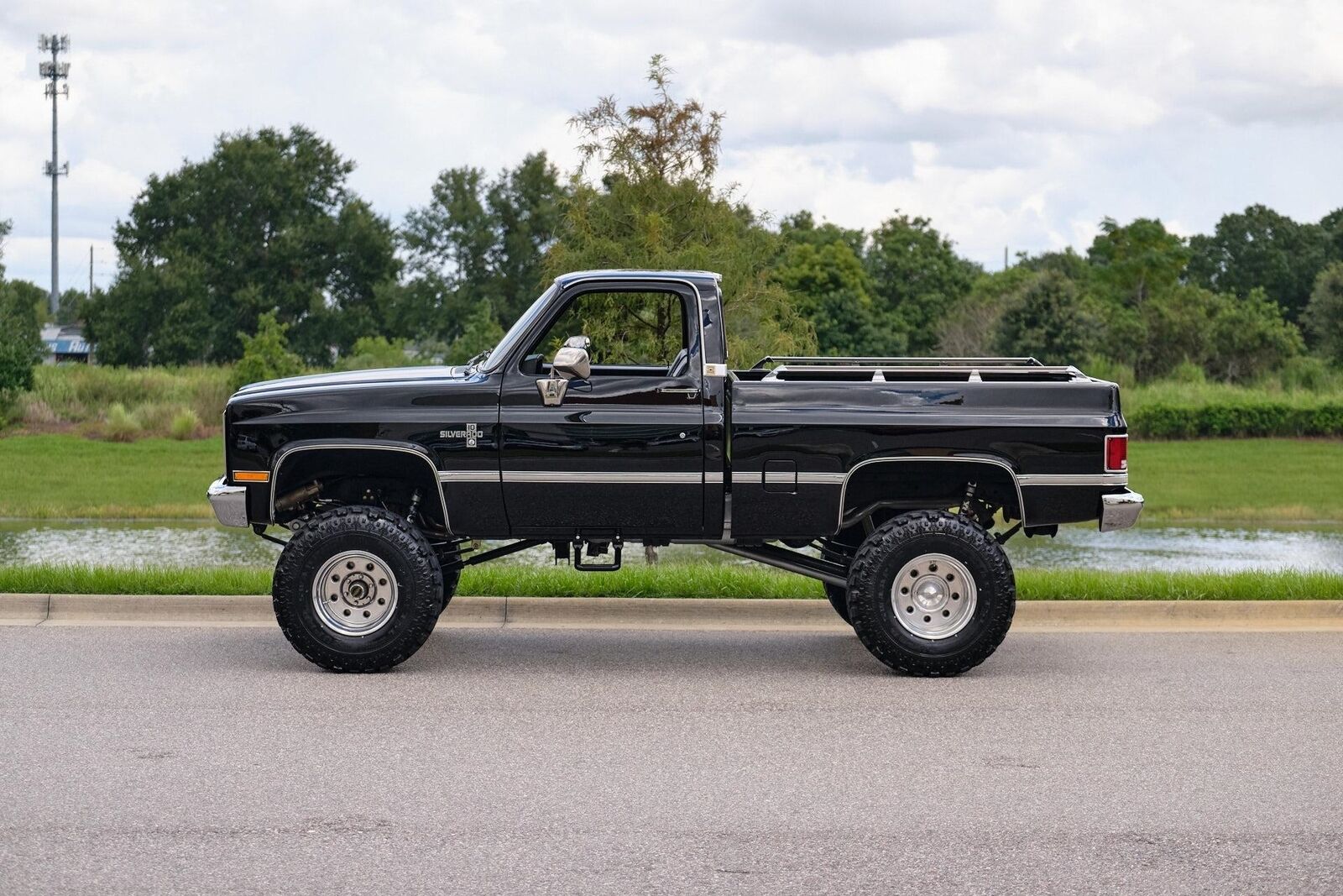 Chevrolet-Silverado-K10-1986-1