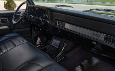 Chevrolet-Silverado-K10-1986-12