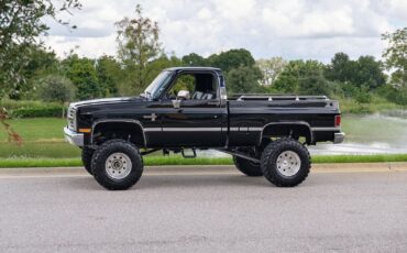 Chevrolet-Silverado-K10-1986-18