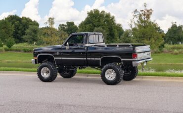 Chevrolet-Silverado-K10-1986-21