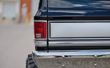 Chevrolet-Silverado-K10-1986-25