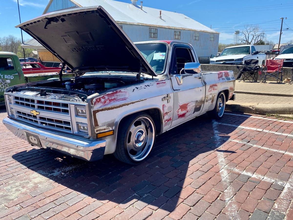 Chevrolet-Silverado-c10-1986