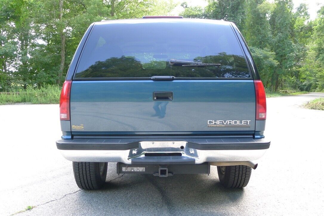 Chevrolet-Tahoe-SUV-1995-8