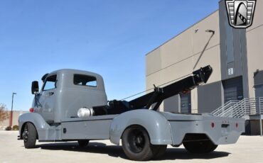 Chevrolet-Tow-Truck-1949-4