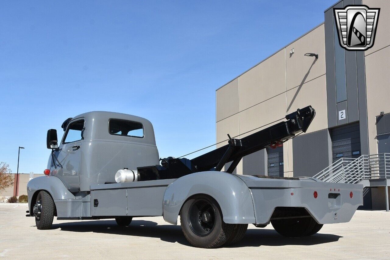 Chevrolet-Tow-Truck-1949-4