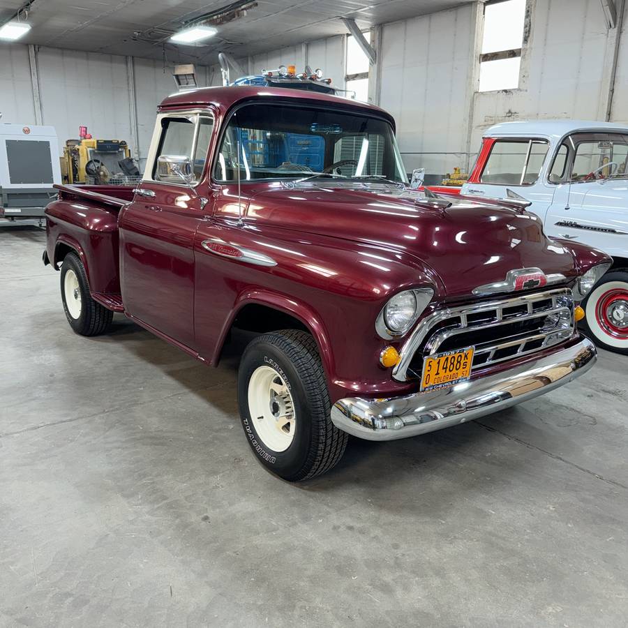 Chevrolet-Truck-1957-1