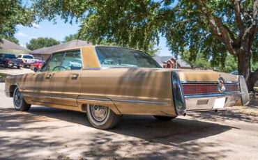 Chrysler-Imperial-Berline-1967-5