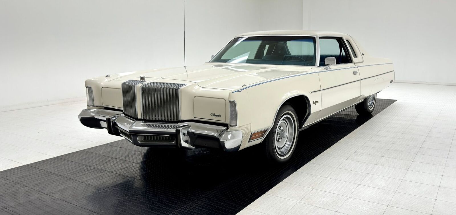 Chrysler New Yorker  1976