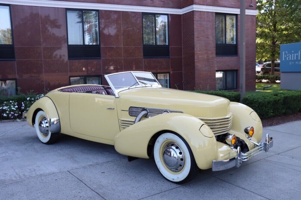 Cord-812-Phaeton-1937