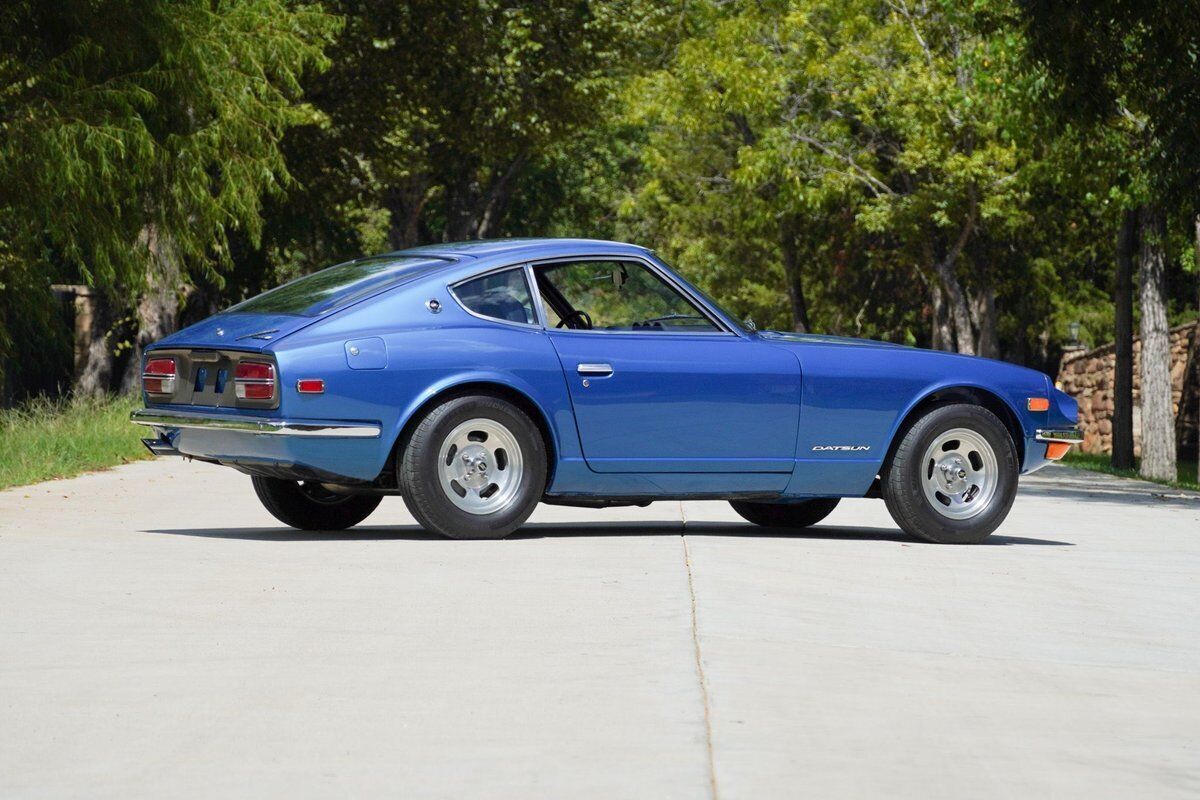 Datsun-240-Z-4-Speed-1971-10